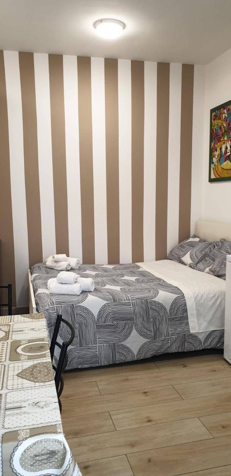Mini Loft - Bari Centro - A Due Passi Dal Mare Apartamento Exterior foto
